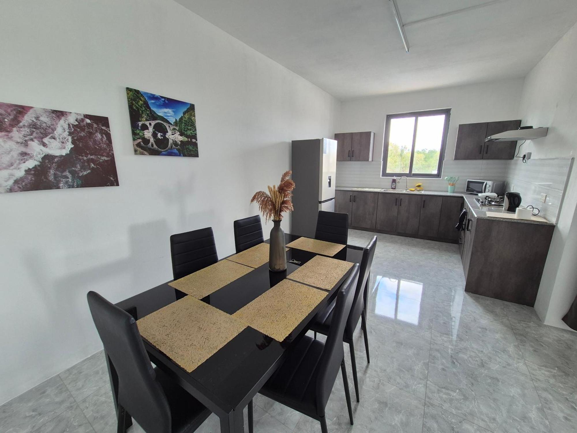 Skyview Apartment- Rooftop Penthouse With Sunset & Sea Views Flic-en-Flacq Eksteriør billede