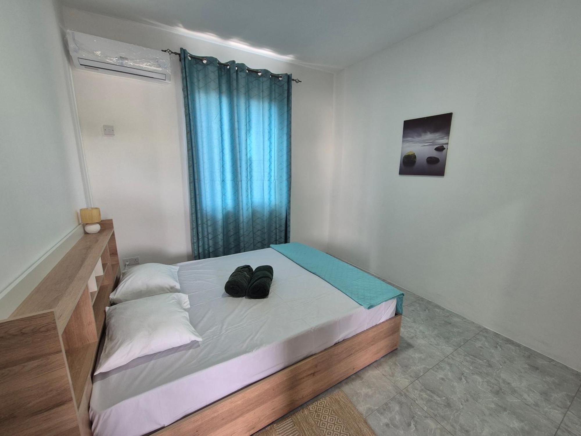 Skyview Apartment- Rooftop Penthouse With Sunset & Sea Views Flic-en-Flacq Eksteriør billede